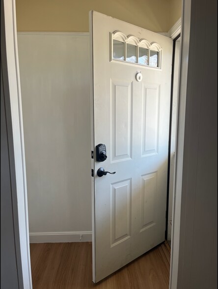 Building Photo - 46 Phenix Ave