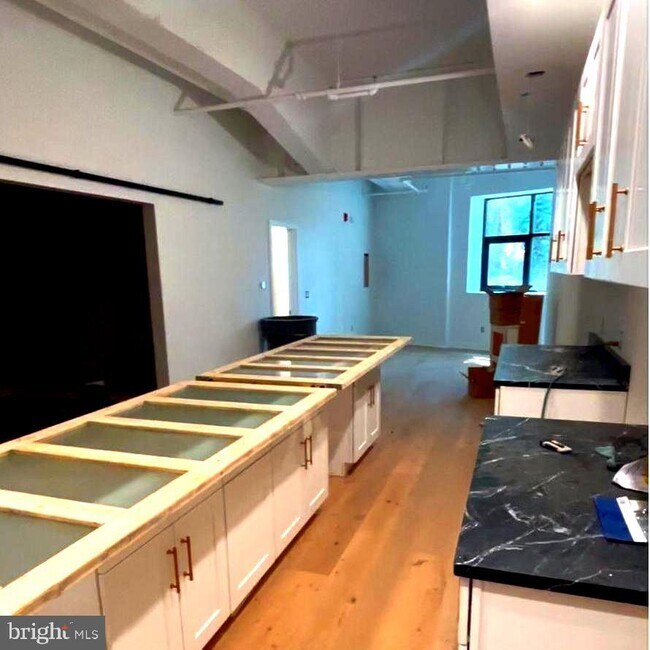 Building Photo - 36 N Narberth Ave