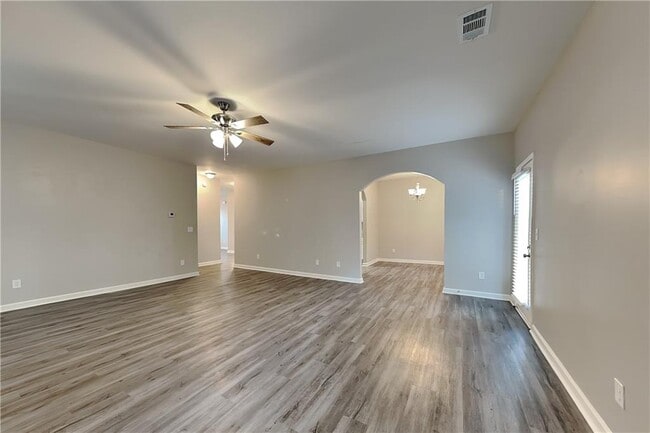 Building Photo - 207 Arrowhead Dr