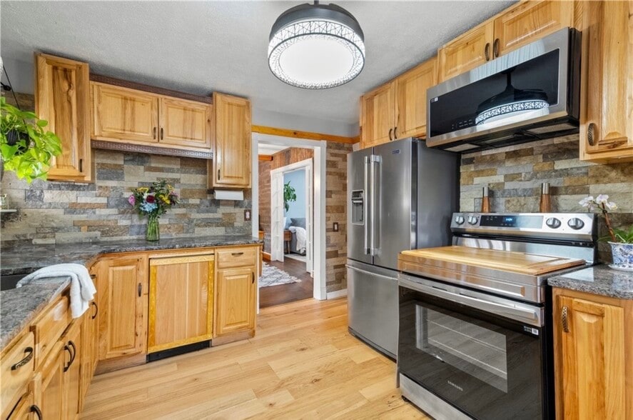 Building Photo - 26 Whipple Ave