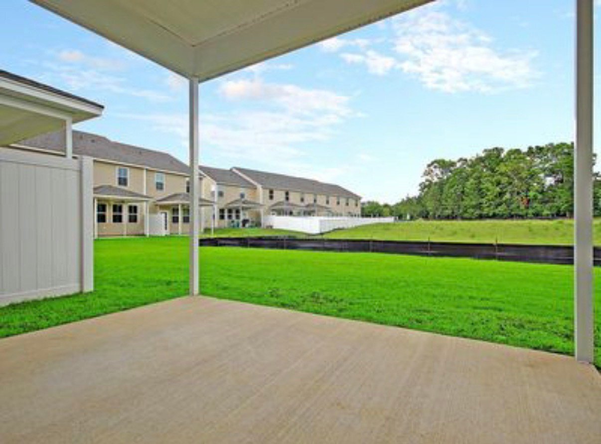 Building Photo - 7822 Montview Rd