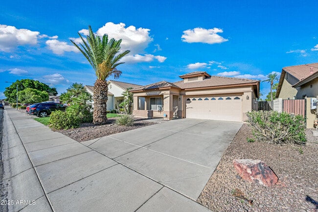 Primary Photo - 3737 N 141st Dr
