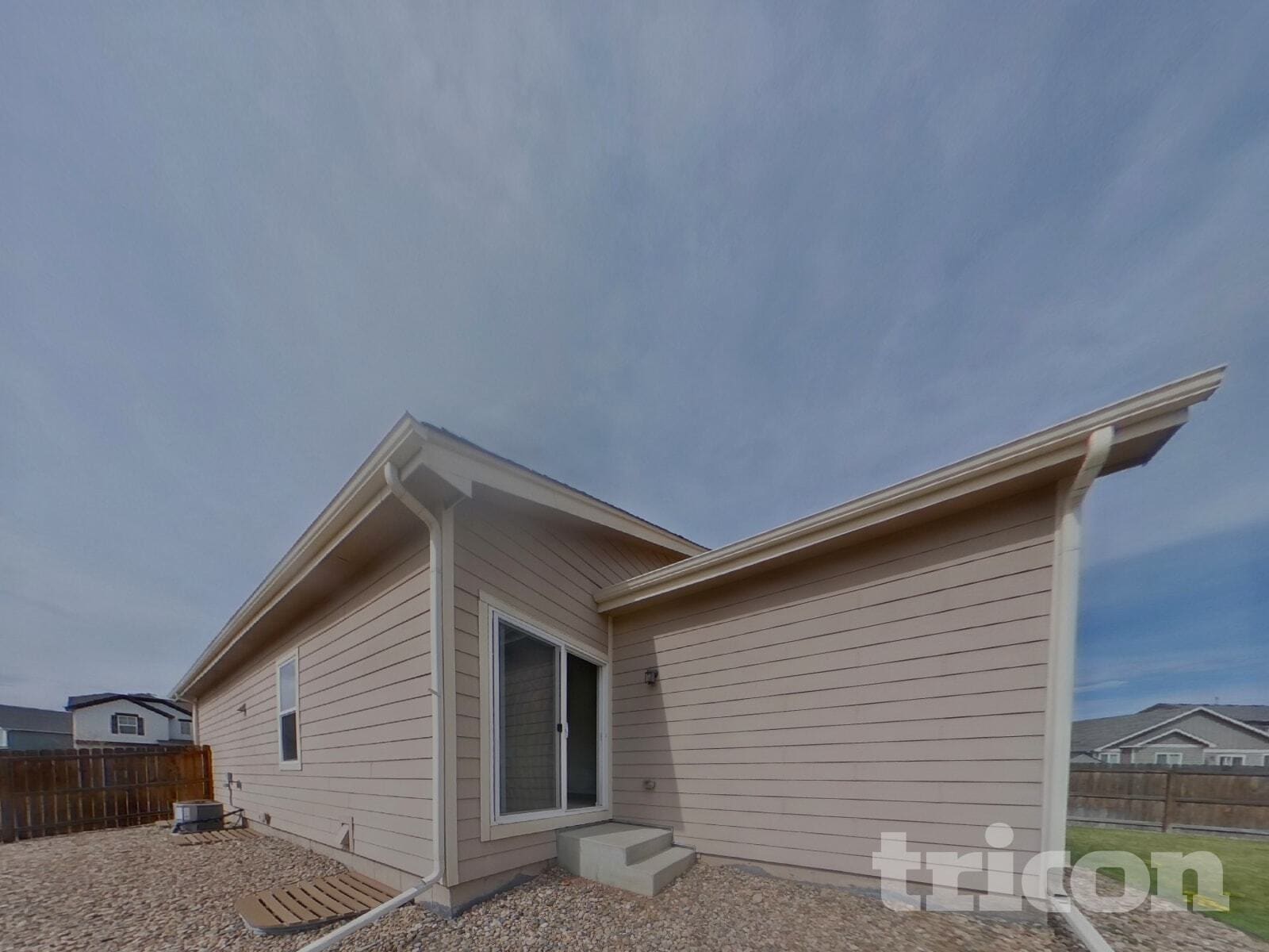 Building Photo - 6585 Kearsarge Dr