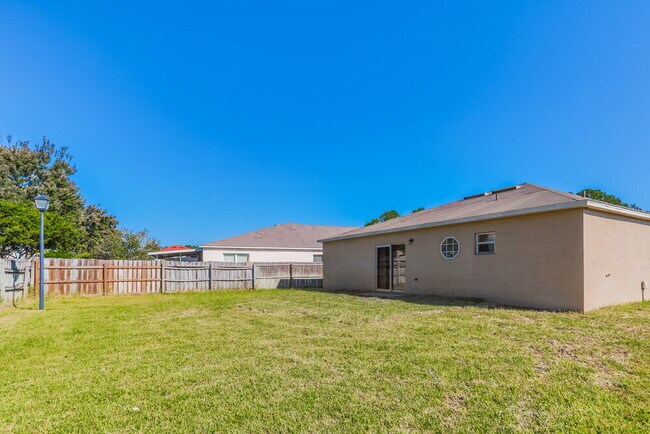 Building Photo - 1812 Norseman Ct