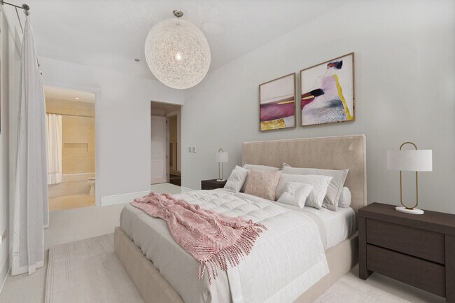 Building Photo - 118 E Erie St