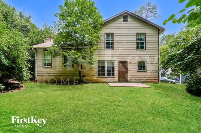 Building Photo - 5565 Westberry Ln