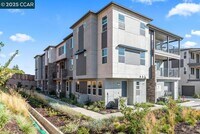 Building Photo - 725 Delve Ct