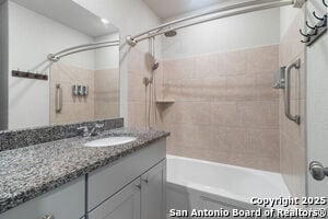 Building Photo - 31543 Meander Ln