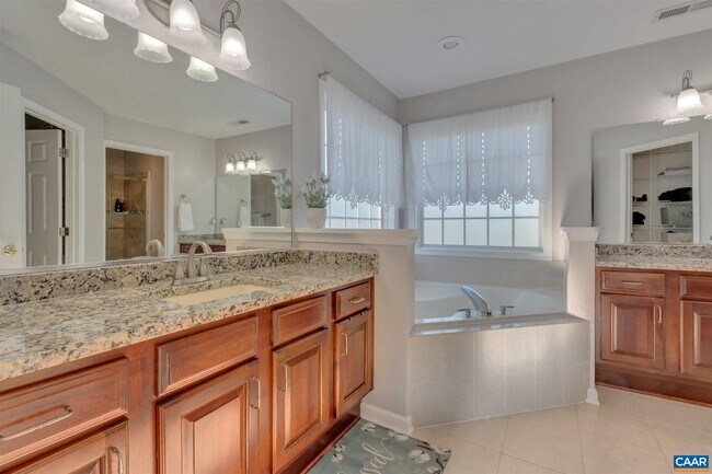 Building Photo - 373 Bayberry Way