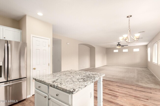 Building Photo - 18838 E Lark Dr