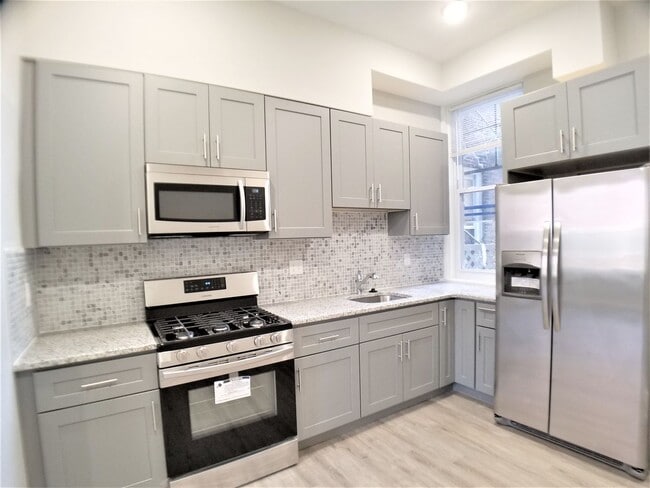Primary Photo - 1831 N 22nd St