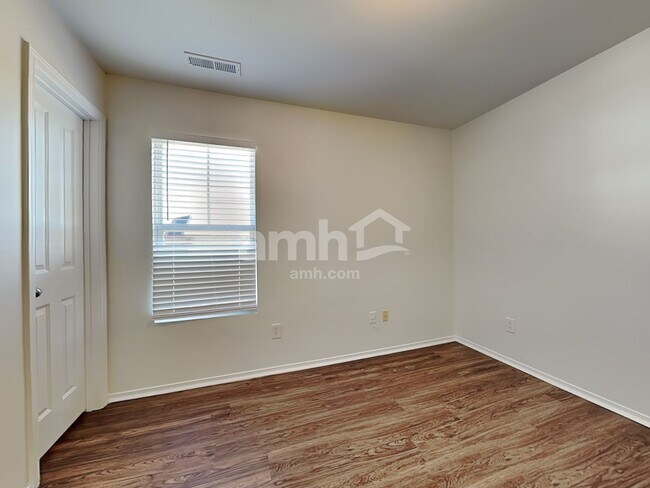 Building Photo - 3112 Varcroft Rd