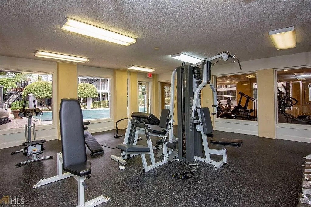 Building Photo - 625 Granville Ct