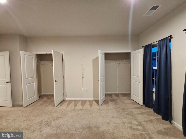 Building Photo - 1009 Rampart Dr