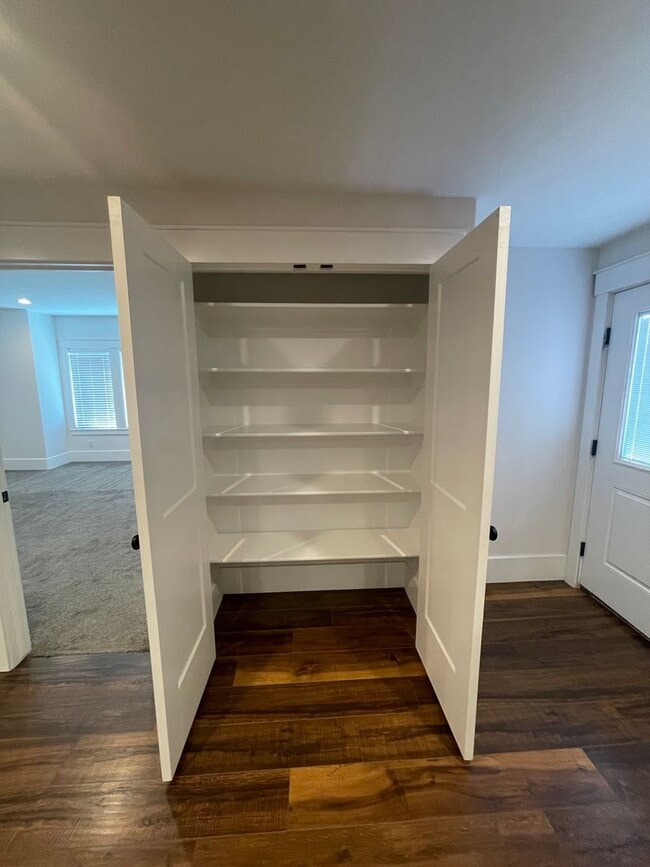 Building Photo - Spacious 1-Bedroom Apartment – North Salt Lake