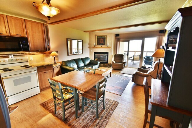 Building Photo - Lake Dillon Condos 203