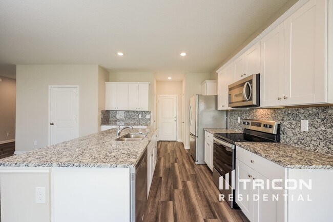 Building Photo - 14616 Maple Ter