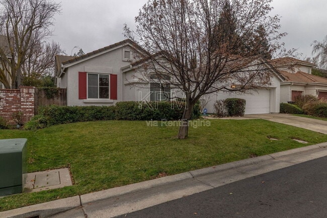 Building Photo - 4142 Pinehurst Cir