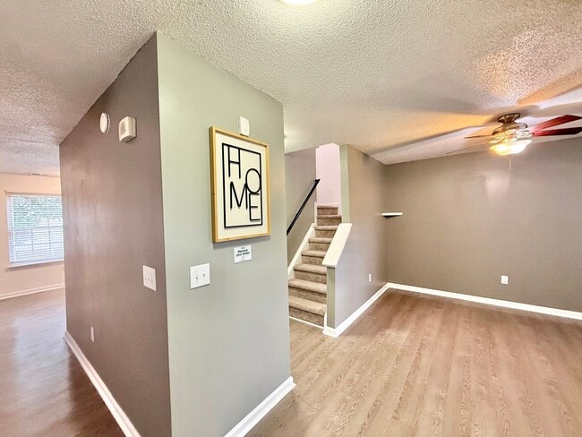 Building Photo - Newly Remodeled 4BD, 2.5BA Raleigh Home wi...