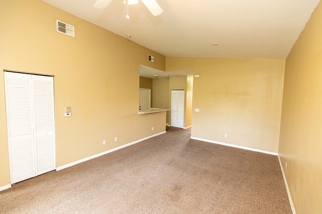 Building Photo - 4275 Bellasol Cir