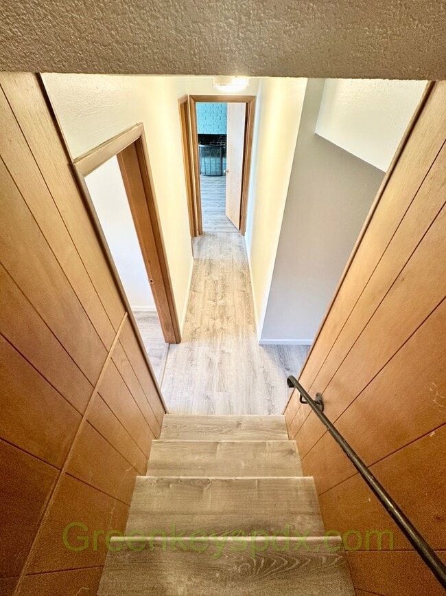 Building Photo - Mid-Century Classic House in Reedwood Neig...