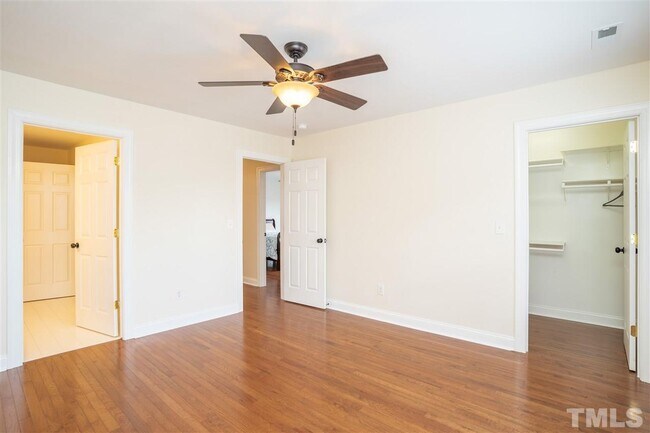 Building Photo - 125 Grande Dr