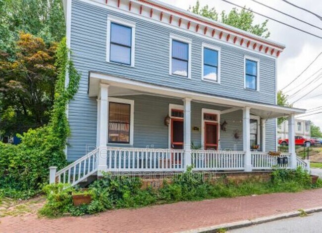 Primary Photo - 197 Carroll St SE