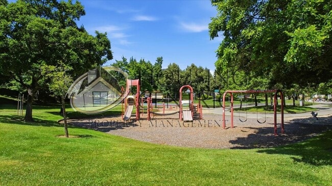 Building Photo - Beautiful Single Story Rental in the Heart of Folsom