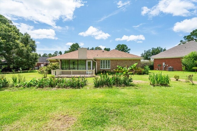Building Photo - FAIRHOPE GOLF COMMUNITY with LAWNCARE