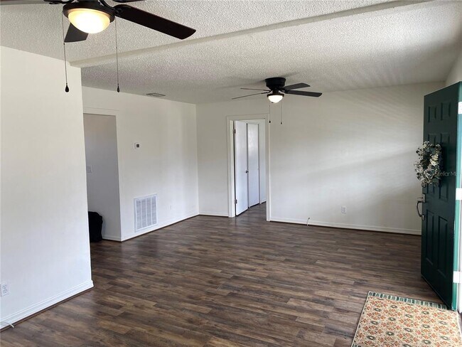 Building Photo - 14183 Pomona Ave