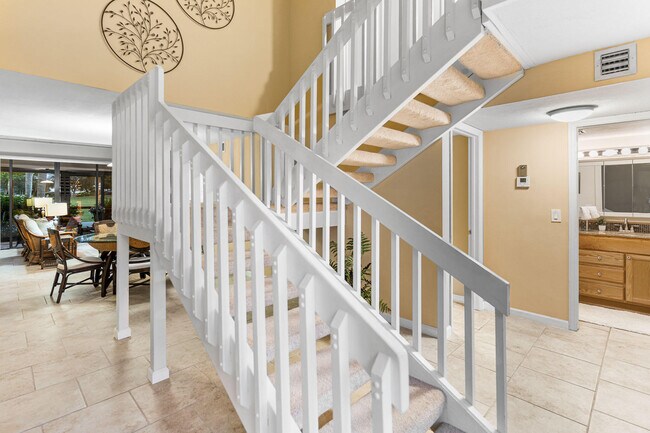 Building Photo - 229 Old Meadow Way