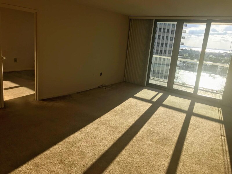 Building Photo - 5701 Collins Ave