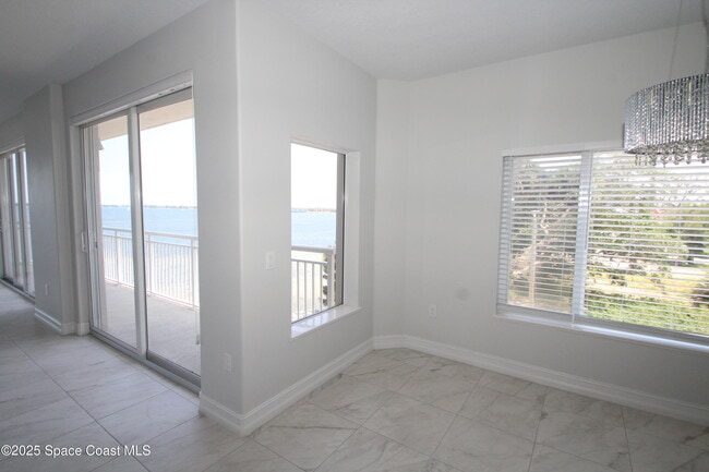 Building Photo - 1465 S Harbor City Blvd