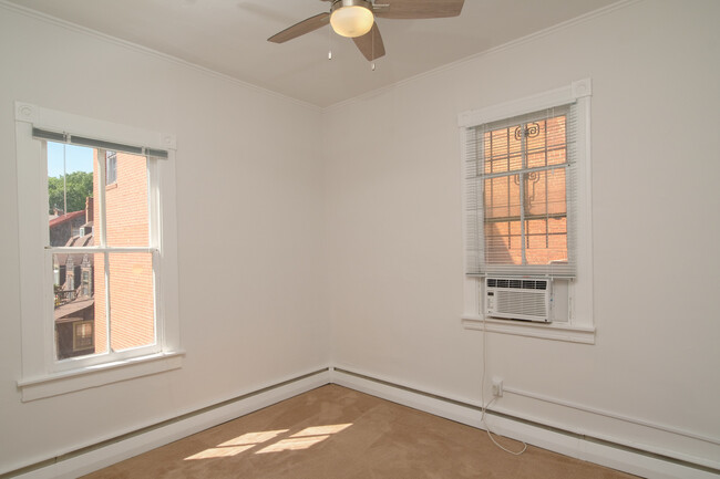 Building Photo - 2 Bedroom in Downtown Annapolis