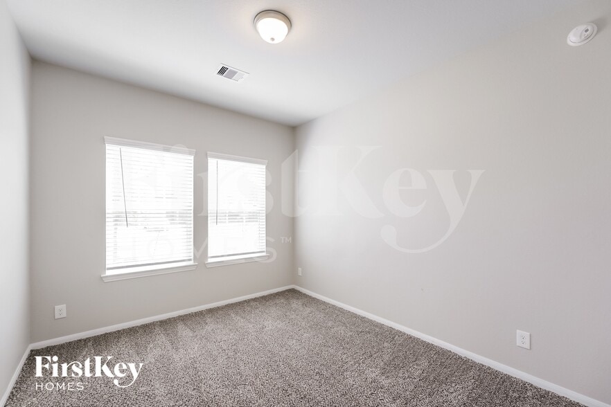 Building Photo - 16303 Westley Ridge Dr