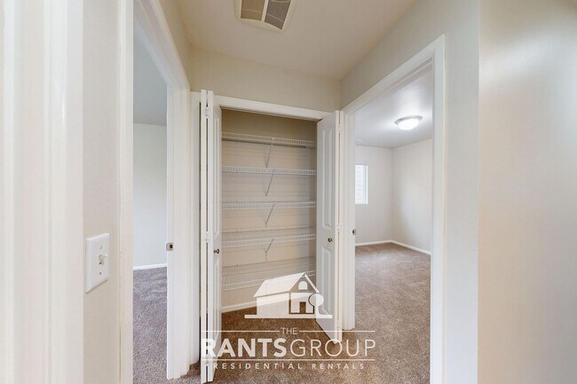 Building Photo - Spacious 4-Bedroom, 2.5-Bath Home with Open Layout in Lacey!