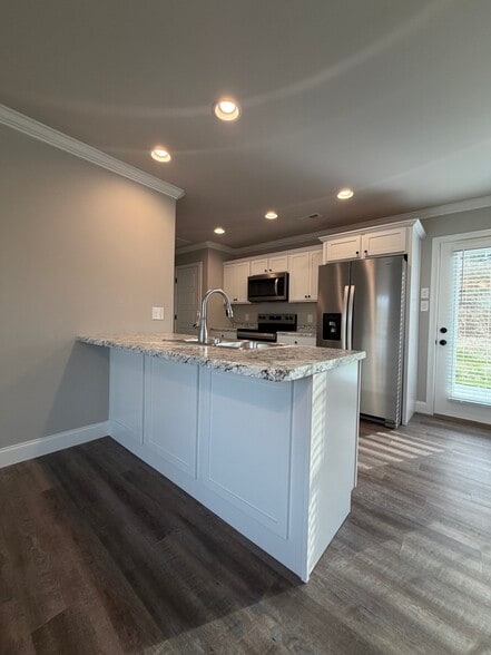 Building Photo - 2628 Parkers Mdw Ln