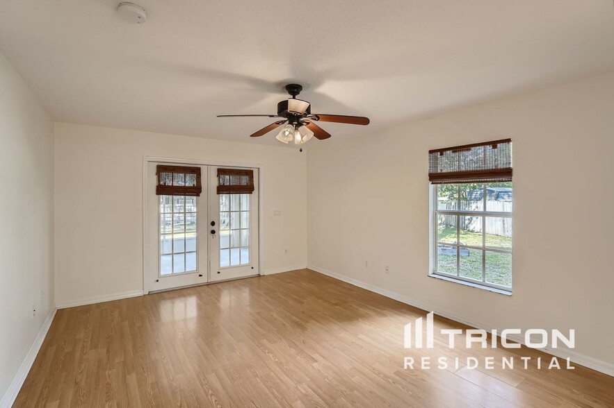 Building Photo - 22127 Rosewall Ct