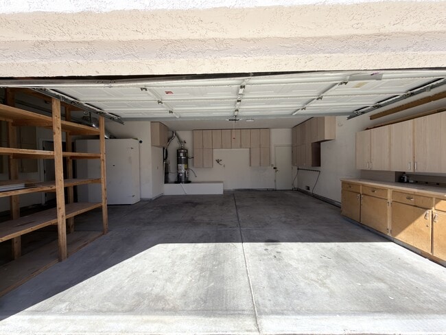 Building Photo - 7620 Marluna Ct