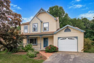 Building Photo - Single Family Home for Rent in Downingtown School District!