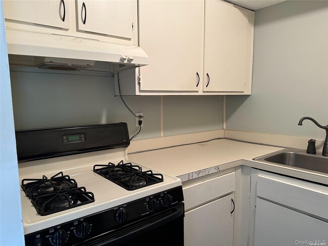 Building Photo - 26 Bailey Ct