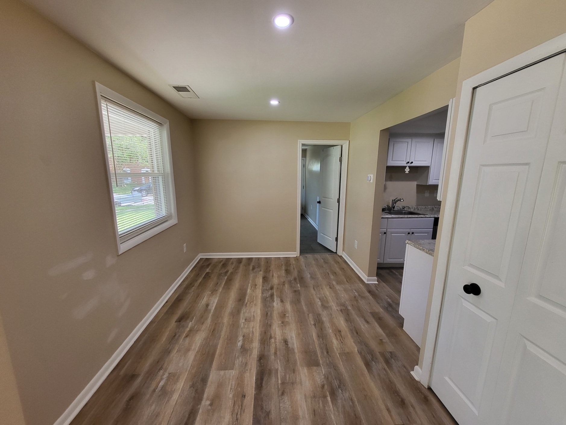 Dining room - 152 Seagull Dr