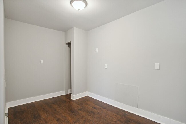 Building Photo - 1219 Seiler Ave