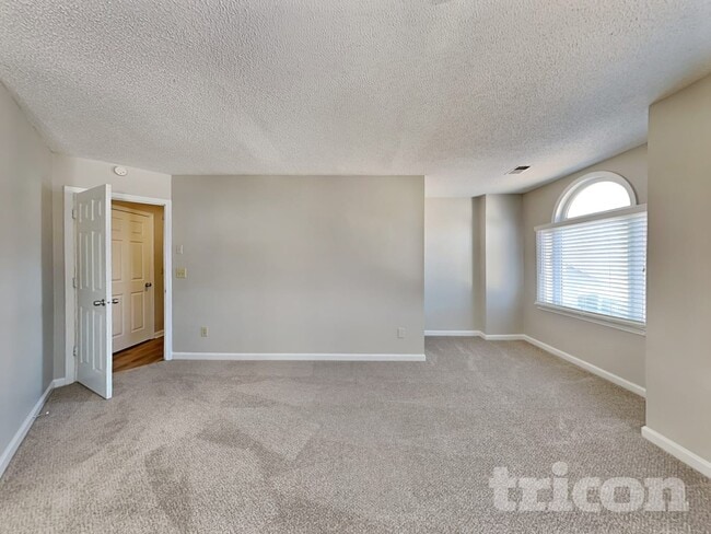 Building Photo - 194 Bomar Ln