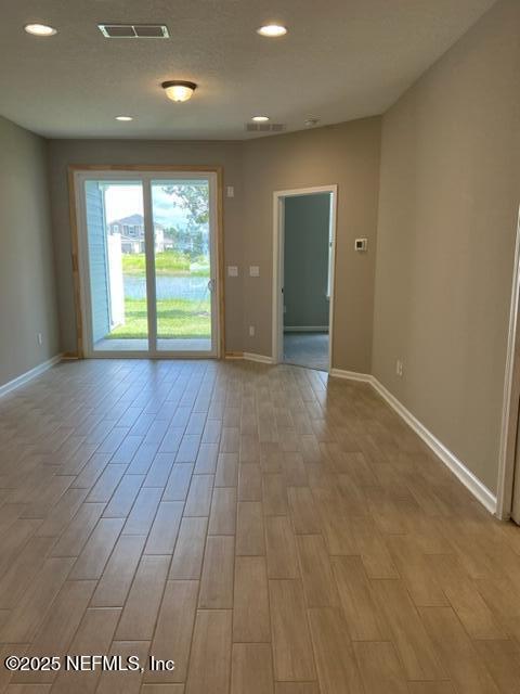 Building Photo - 742 Cherry Elm Dr