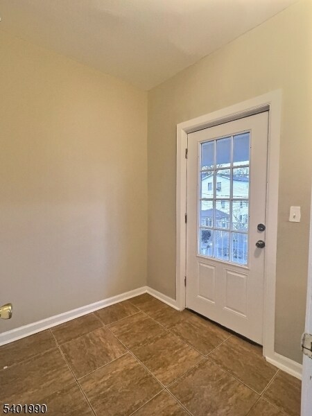 Building Photo - 581 Walnut St