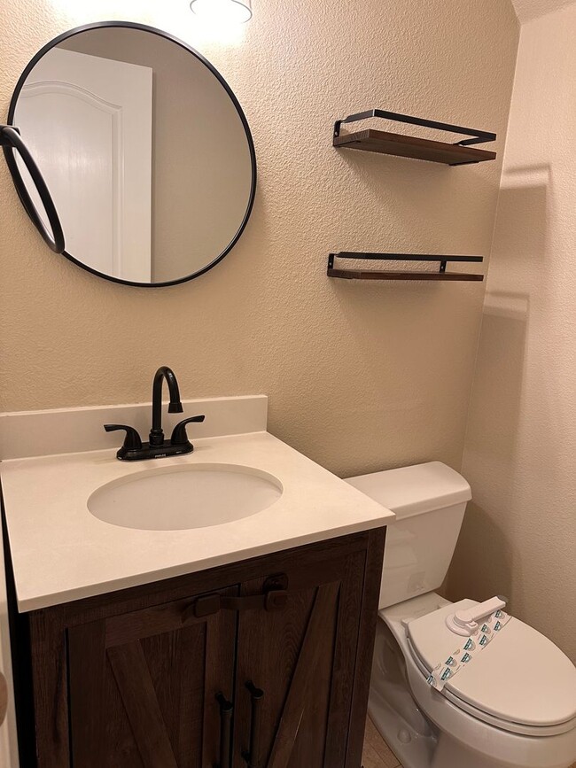 Building Photo - Las Palmas Ranch Home