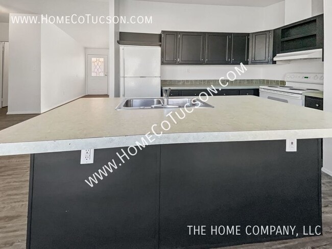 Building Photo - 3171 W Jusnic Cir