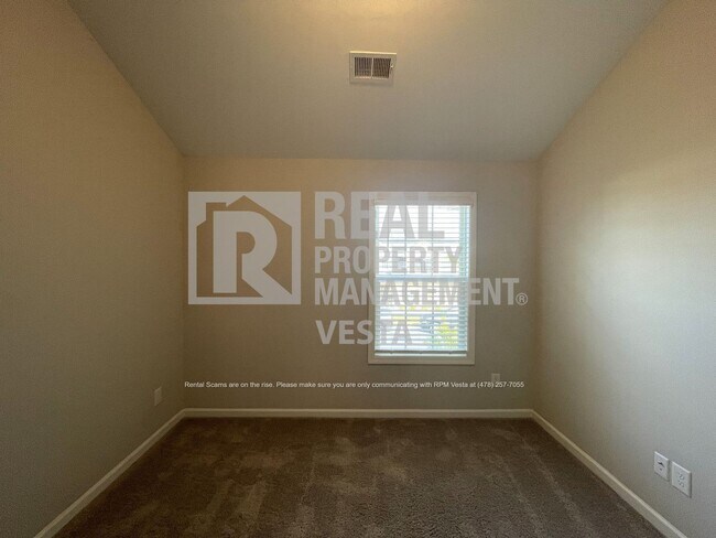 Building Photo - 109 Hidesta Ct