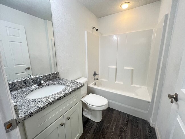 Building Photo - AWESOME 3 BD/2BA Home in Ocklawaha!!!